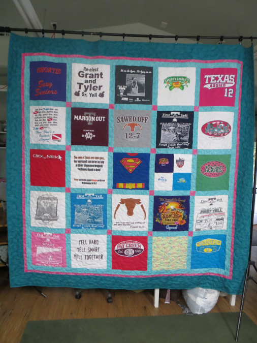 TX-AM-Tshirtquilt